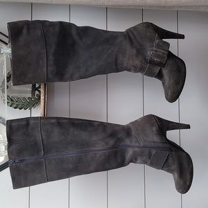 Steve Madden Suede knee high boots size 9